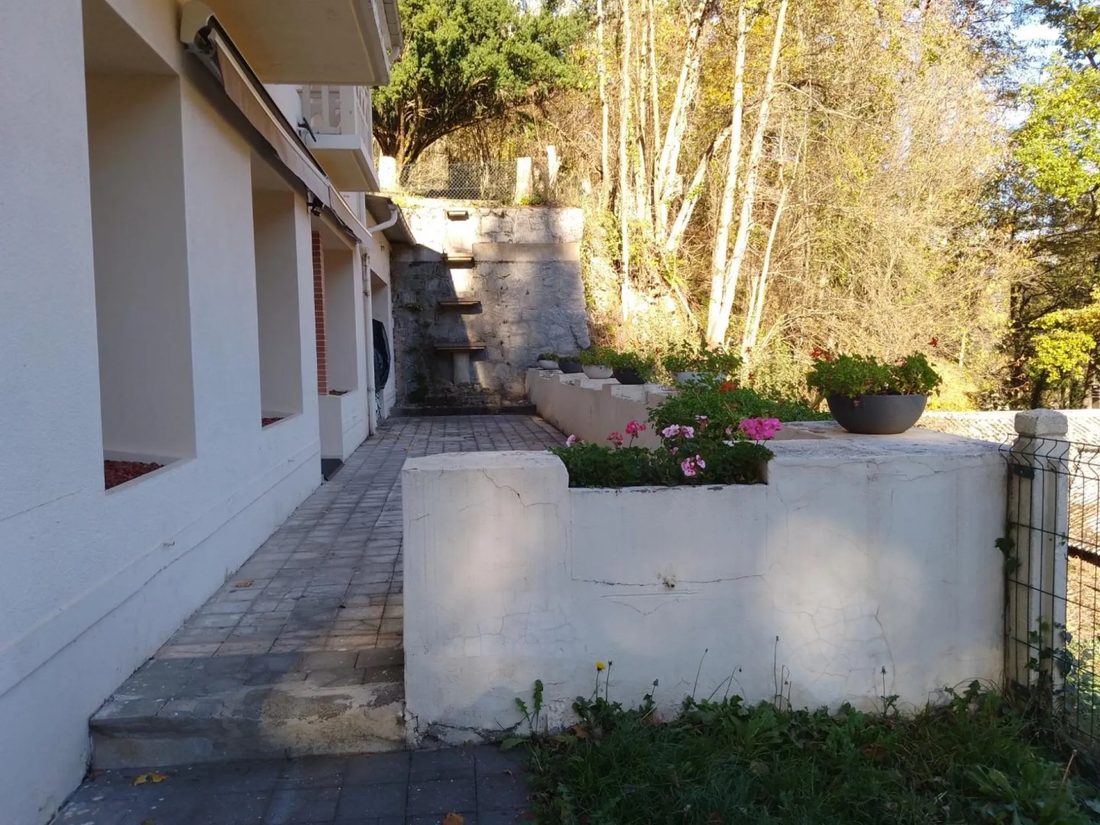 Jardin et terrasse du Chalet Bellevue