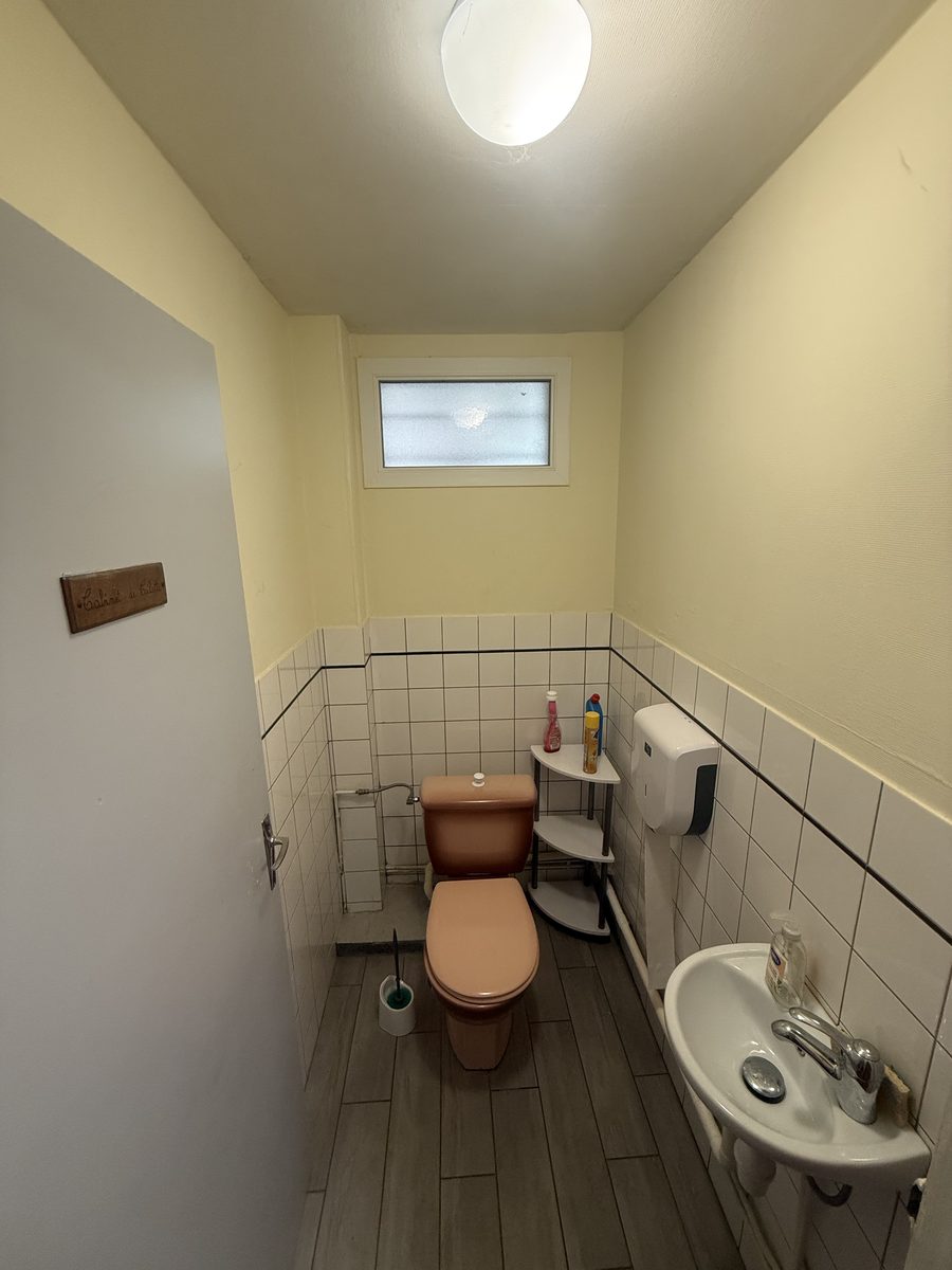 Toilettes séparées du Chalet Bellevue